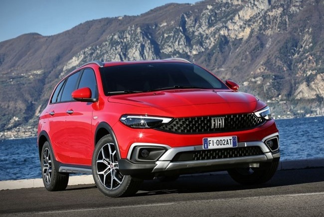La edición especial del Fiat (Tipo) RED está ya disponible en España