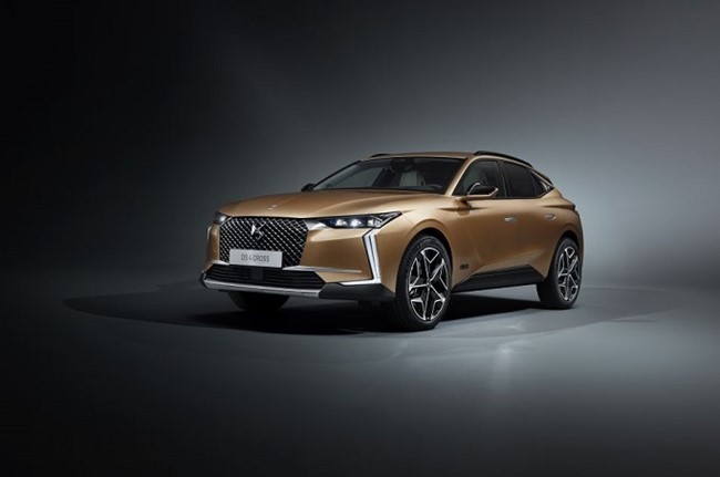 DS lanza la edición Cross Rivoli del DS 4, con el mayor nivel de acabado y alto equipamiento tecnológico