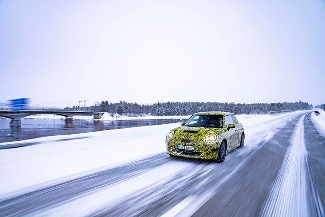 Mini realiza en Suecia los últimos test de su nuevo modelo eléctrico de tres puertas