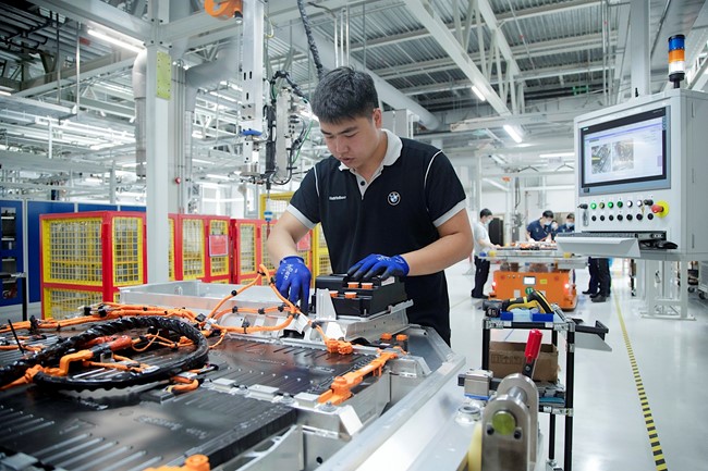 Eneos, Honda, Kawasaki, Suzuki y Yamaha crean una empresa de baterías eléctricas intercambiables