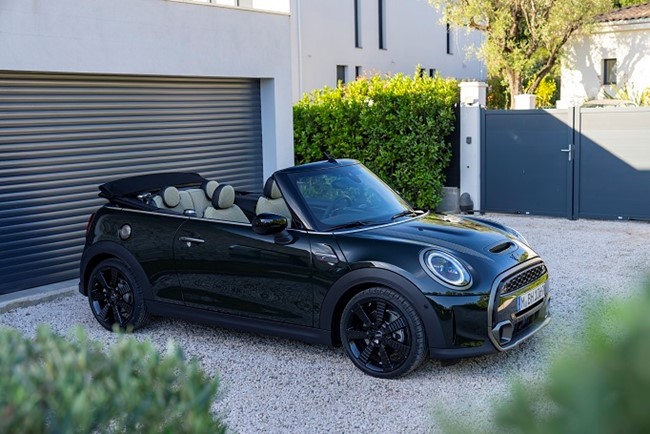 Mini lanza en España la edición Resolute del Mini Cooper S Cabrio
