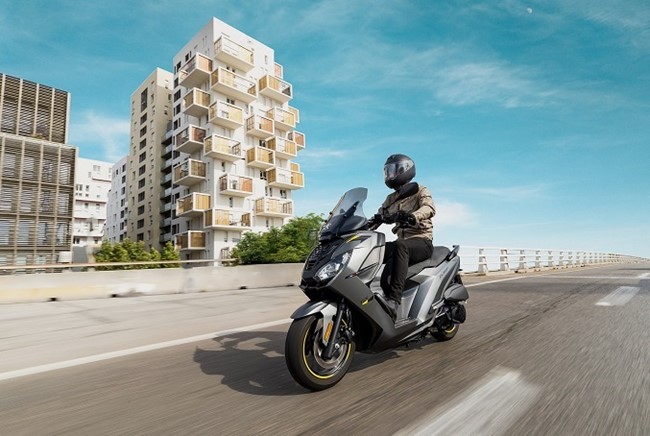 Peugeot lanza en España una versión de la scooter Pulsion equipada con su motor Euro 5 de 14 caballos