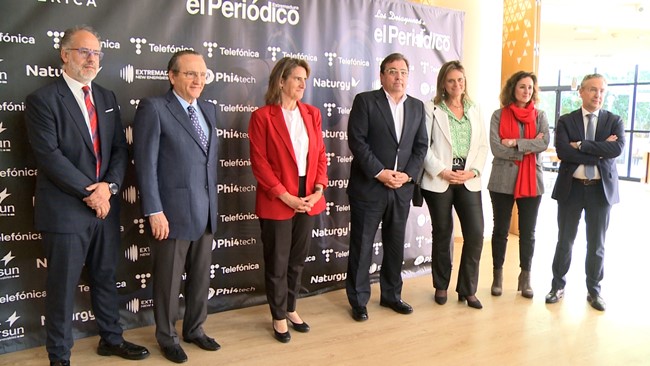 Ribera dice que Extremadura está "perfectamente posicionada" para albergar una planta de baterías