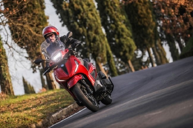 Las ventas de motos caen un 3,3% en abril, pero acumulan un crecimiento del 10,7% en lo que va de año