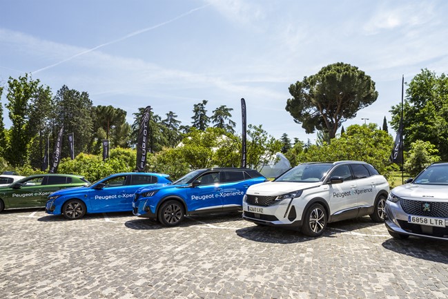 Peugeot ofrecerá pruebas de sus modelos híbridos enchufables y eléctricos en los e-Xperience Days