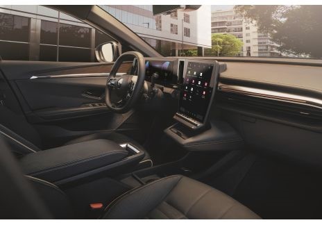 Renault firma cuatro nuevas colaboraciones para mejorar la experiencia de sus clientes