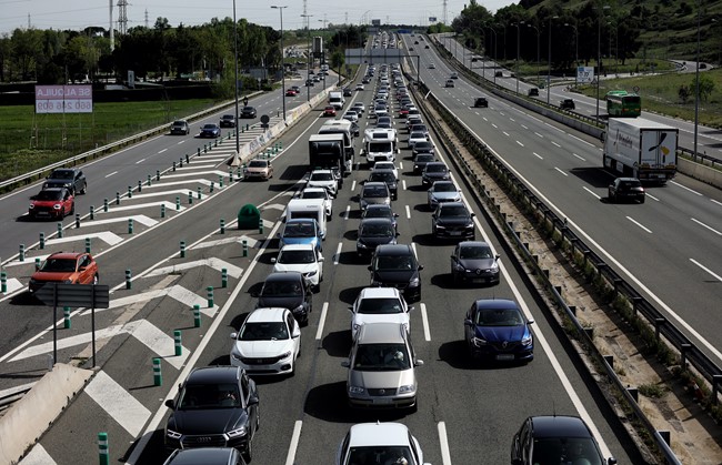 El 38% de los españoles afirma no respetar el límite de 30 km/h en vías urbanas de un solo carril