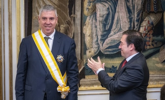 José Vicente de los Mozos recibe la Gran Cruz de Isabel la Católica
