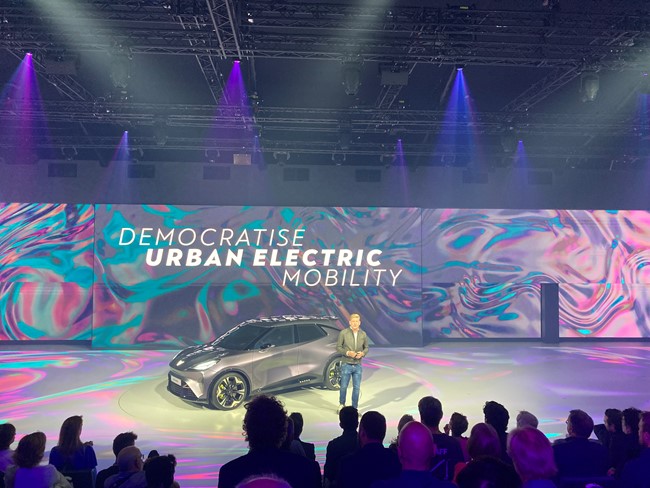 Cupra presenta sus tres nuevos modelos y prevé alcanzar 500.000 entregas anuales