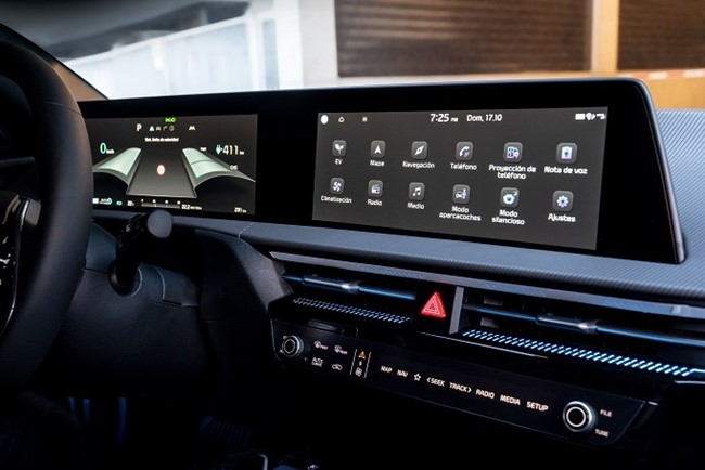 El Kia EV6 elimina las "zonas ciegas" alrededor del coche gracias al diseño y sistemas de asistencia