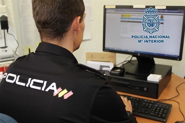 La Policía descubre un fraude de más de 23,5 millones por eludir el IVA en la compraventa de neumáticos