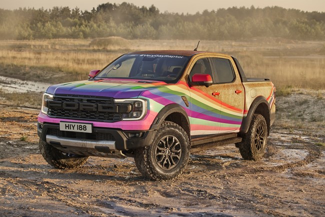 Ford participa el Festival de Goodwood con la Pro SuperVan eléctrica y el Ranger Raptor