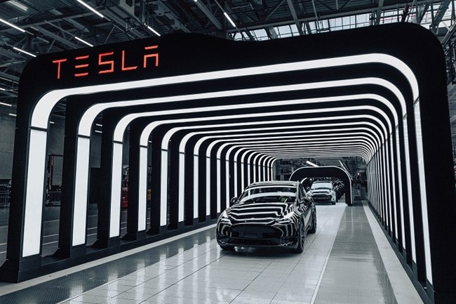 Tesla recortará el 10% de su plantilla asalariada en tres meses, el 3,5% de su fuerza laboral