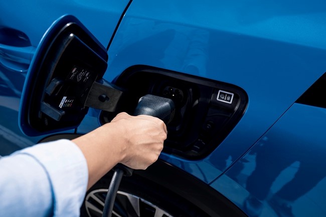 El 84% de las empresas españolas prevé contar con vehículos electrificados, según Arval