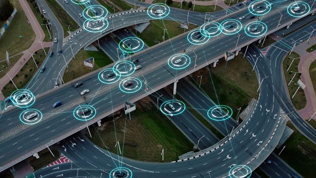 Indra, Renault, MásMóvil y otras cuatro firmas desarrollarán un prototipo de vehículo conectado