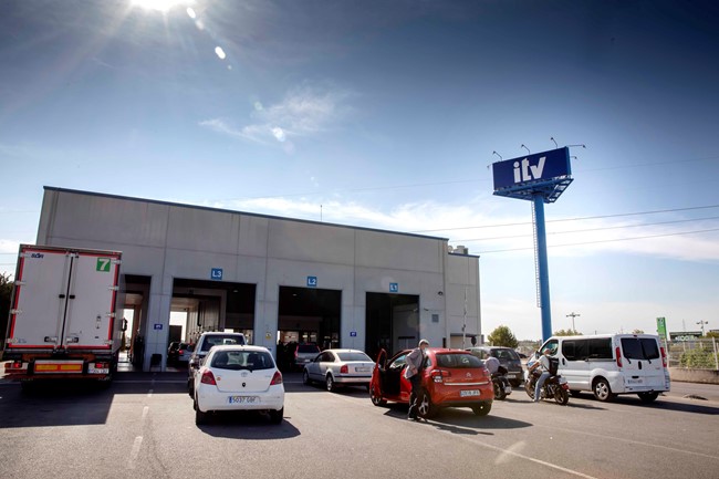 El 40% de los vehículos obligados a pasar la inspección técnica no la tienen al día