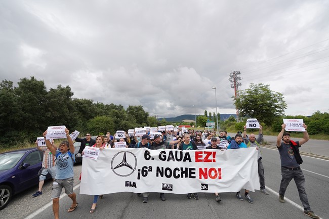 Se mantiene parada la producción en Mercedes Vitoria por la nueva huelga de ELA, LAB y ESK