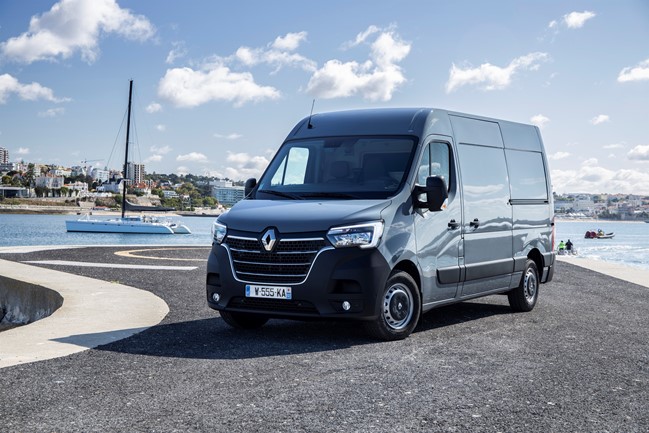 Renault se asocia a Phoenix Mobility para crear kits que electrifiquen vehículos comerciales ligeros