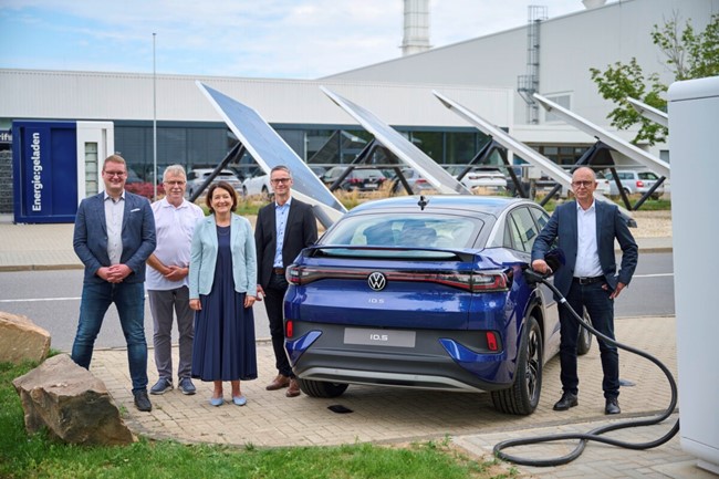 Volkswagen Sachsen inaugura el primer parque de carga rápida en Sajonia con 96 módulos de celdas