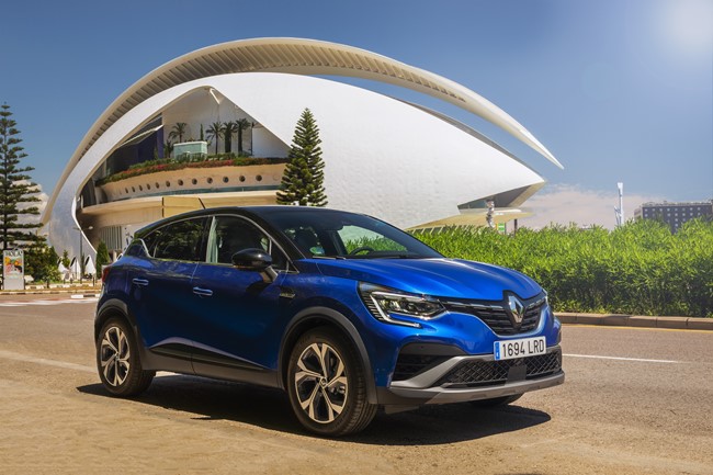 Opel Corsa y Renault Captur, los coches 'españoles' más vendidos en Europa en junio