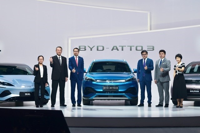 Las ventas de coches en China crecen un 20% en julio, con los coches electrificados disparados