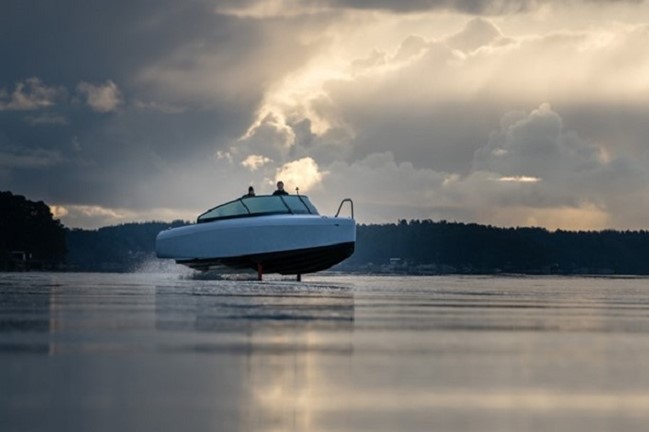Polestar suministrará sus baterías a la empresa de barcos eléctricos de hidroala Candela