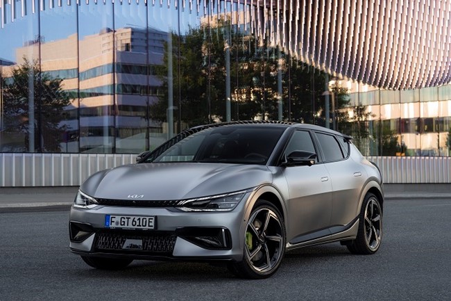 Audi y Kia EV6, la marca y el modelo mejor valorados por los internautas en agosto, según GEOM Index