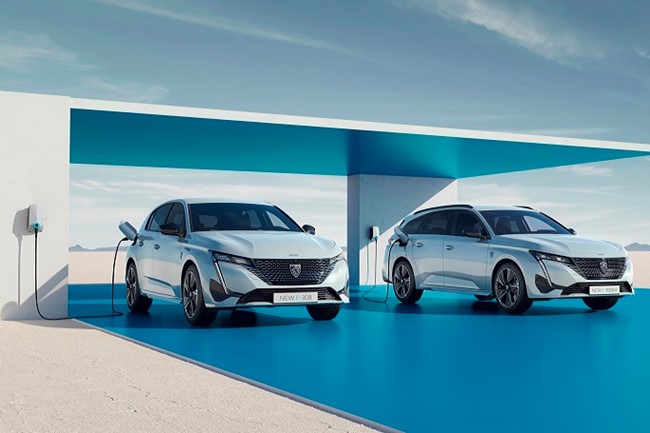 Peugeot lanzará versiones eléctricas del Peugeot 308 berlina y el familiar SW en 2023