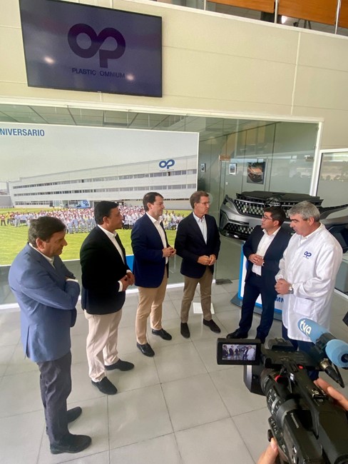 Feijóo demanda al Gobierno un nuevo Perte del automóvil porque el actual "no funciona" y ha "fracasado"