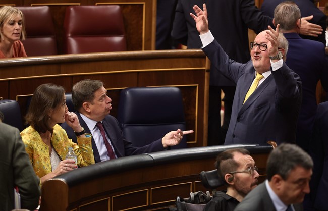 El Congreso constituye la subcomisión que estudiará reformas para el despliegue de puntos de recarga