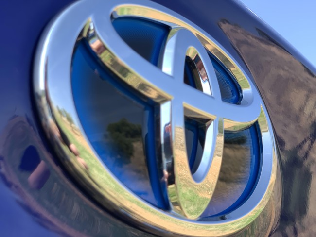 Toyota dejará de fabricar vehículos en Rusia