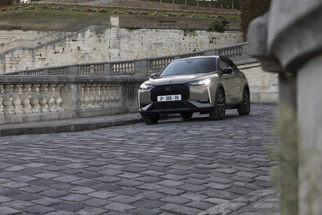 DS lanza al mercado el DS 3, con tres motorizaciones distintas