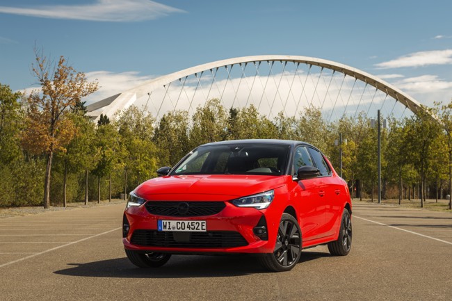 Opel lanza solo 'online' una edición limitada a 1.982 unidades del Corsa por su 40 aniversario