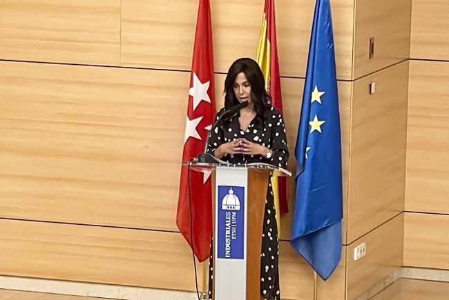 Pardo de Vera (Transportes) apoya agilizar los trámites para la transformación de la automoción