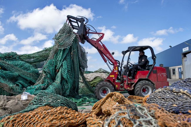BMW utilizará piezas de plástico generado con un 30% de redes de pesca y cuerdas recicladas