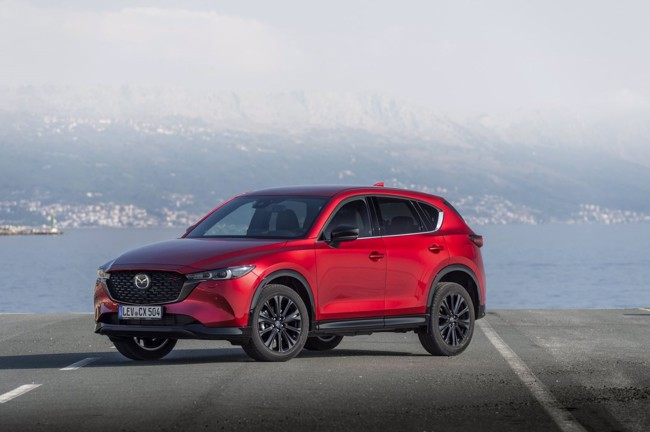 Mazda Motor Europe firma un acuerdo con Fujitsu para su transformación en la nube