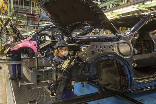 El automóvil dispara un 33% el superávit comercial en agosto por la subida de las exportaciones