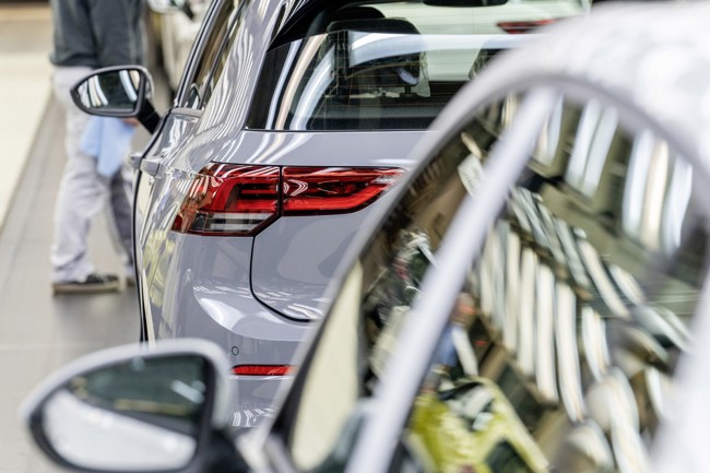 La recuperación de la venta de coches a niveles preCovid se retrasará hasta finales de 2024, según S&P