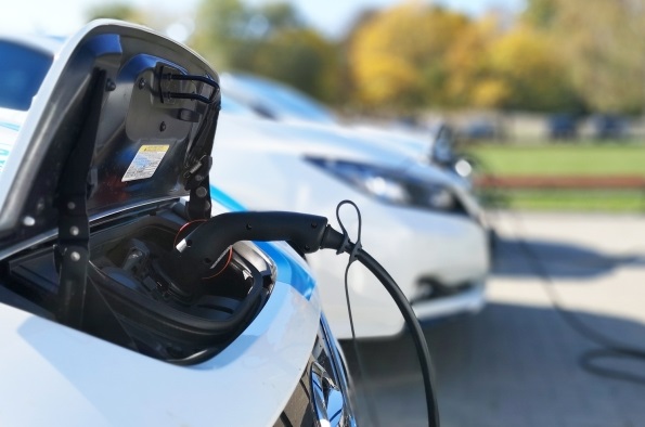 El Gobierno duplica la ayuda a Volkswagen en el Perte VEC y deja fuera a la gigafactoría de Extremadura