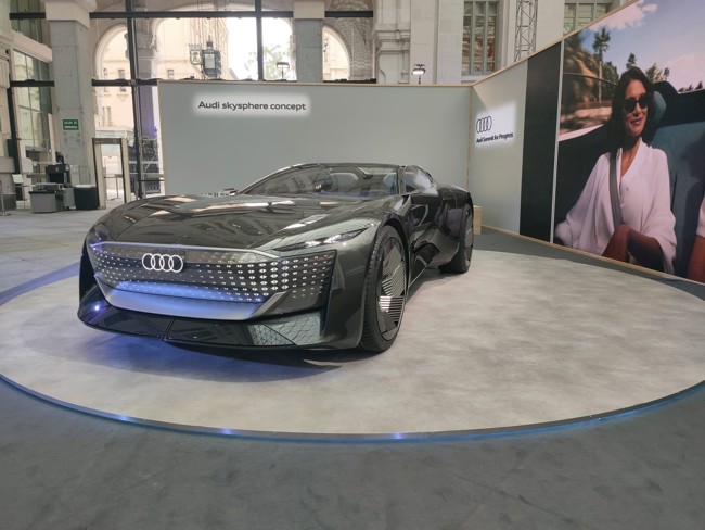 Audi presenta por primera vez en España el skysphere concept y el Audi A6 e-tron concept