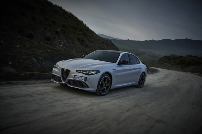 Alfa Romeo lanzará en febrero los nuevos Giulia y Stelvio con motores diésel y gasolina
