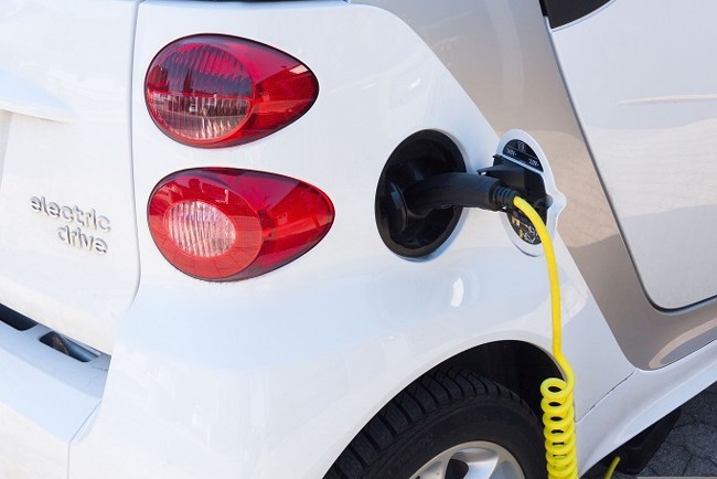 Las ventas de vehículos eléctricos en España suben un 20,6% en octubre, hasta 3.258 unidades