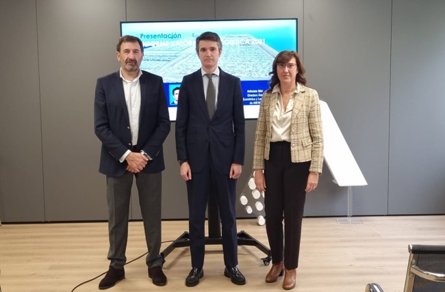 El transporte de vehículos por carretera, barco y tren cayó un 5,1% en 2021, según Anfac