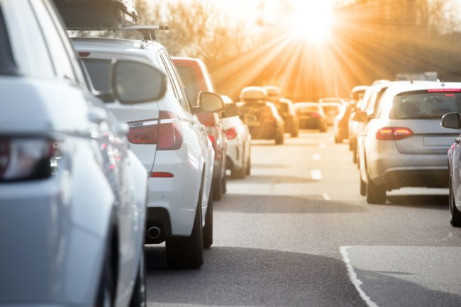 La CE elude cambios drásticos en emisiones para diésel y gasolina en la última década antes de vetarlos