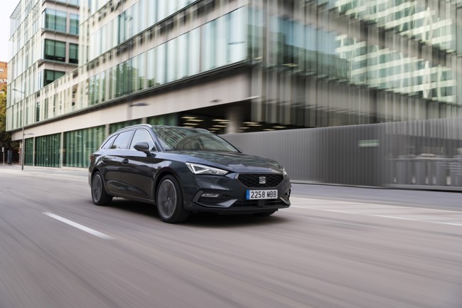 Seat refuerza la gama del León con el motor TSI de 130 caballos en el acabado FR