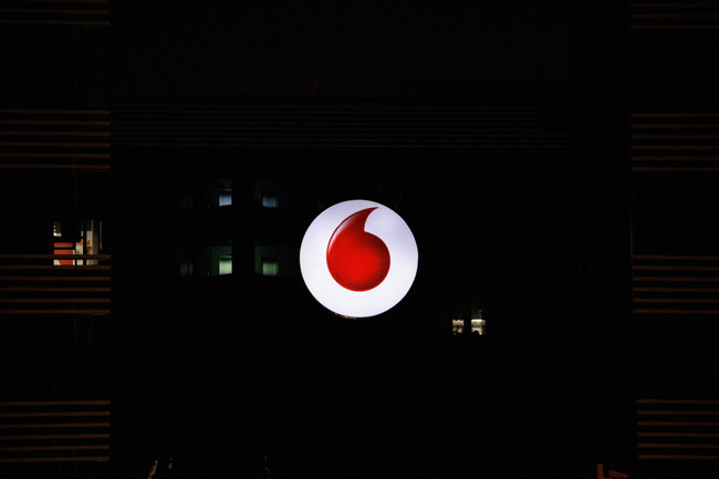 Vodafone desarrollará la nueva plataforma de vehículo conectado de la DGT