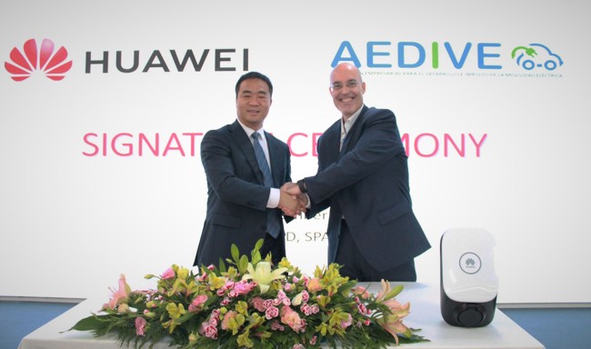 Huawei Digital Power se integra en Aedive para promover la movilidad eléctrica