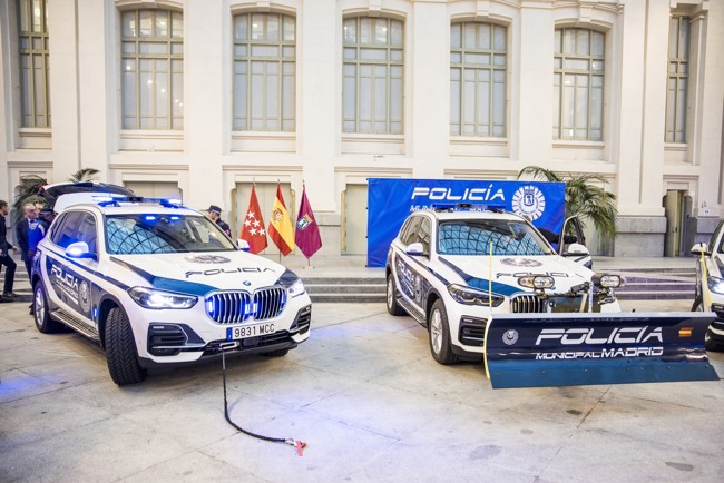 BMW entrega una flota de 169 coches a la Policía Municipal de Madrid, un tercio de ellos electrificados