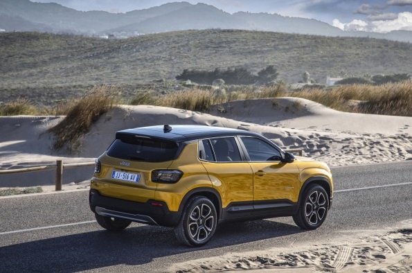 Jeep lanzará cuatro nuevos modelos de cero emisiones hasta 2025