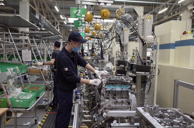 Toyota, Suzuki y Subaru elevan su producción en noviembre y el resto de fabricantes japoneses la reducen